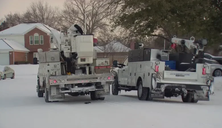 Map showing East Texas as the most impacted region by power outages.