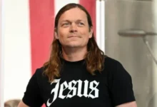 Brad Arnold performing live before the Brad Arnold death in 2026.