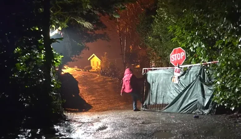 King County Sheriff's Office responding to the Maple Valley death investigation.