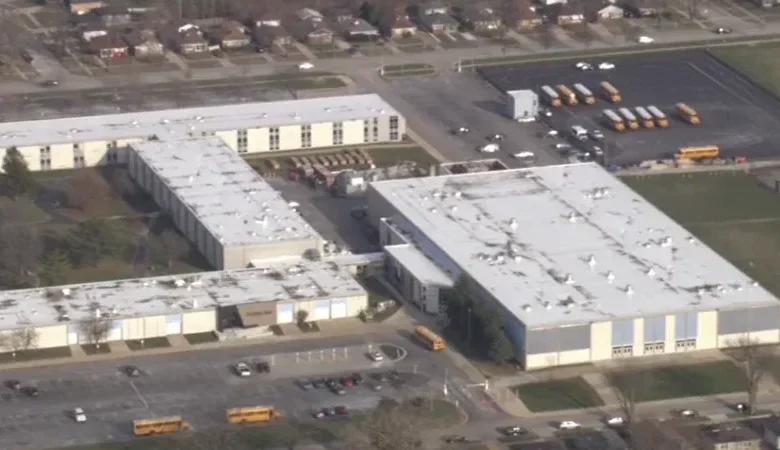 Police searching Thornridge High School after gun found in gym