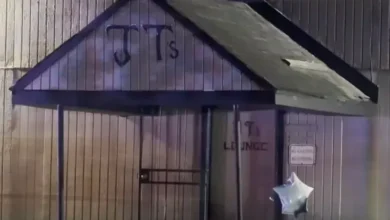 Dickinson Texas lounge shooting police response near Avenue F