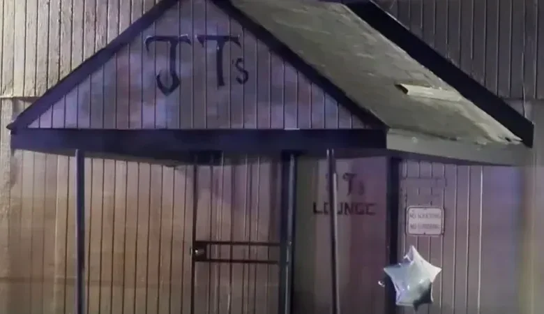 Dickinson Texas lounge shooting police response near Avenue F