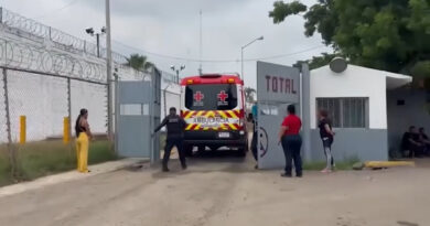 10 killed, including minor, in Mexican prison shooting
