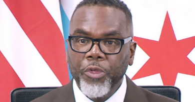Chicago Mayor Brandon Johnson
