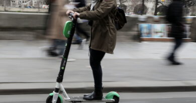 Lime warns Divvy deal could push company from Chicago