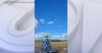 Watch: Pumpkin flies 1,900 feet in pumpkin chunkin’ launch