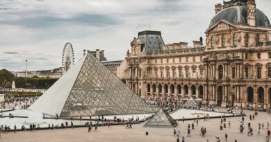 Several Paris museums including Louvre closed Saturday: ministry