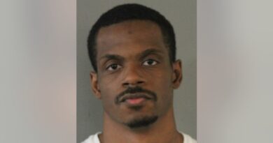 Chicago man charged in 2022 fatal stabbing after arrest in Hawaii