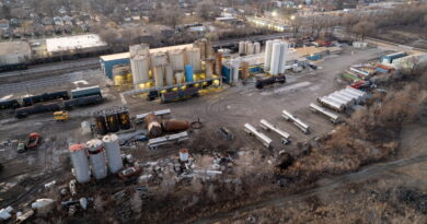 Judge halts South Side plant operations over city, state’s foul odor lawsuit